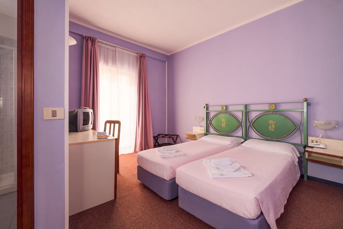 Classic-Doppel- oder -Zweibettzimmer