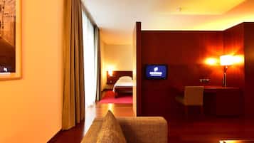 1 habitación, minibar, caja de seguridad en la habitación y escritorio