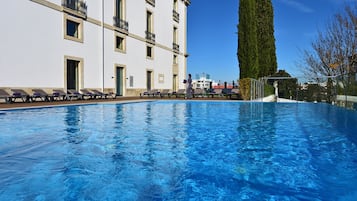 Indendørs pool, udendørs pool