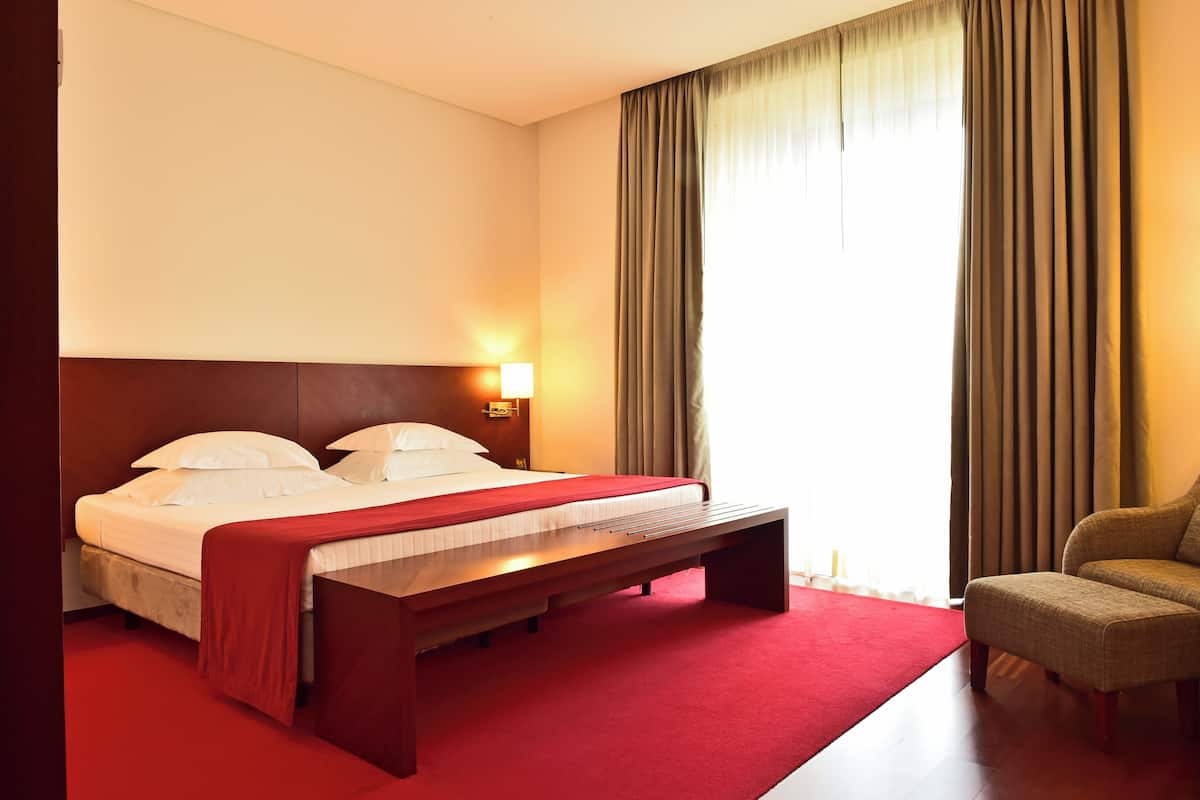 1 bedroom, minibar, in-room safe, desk