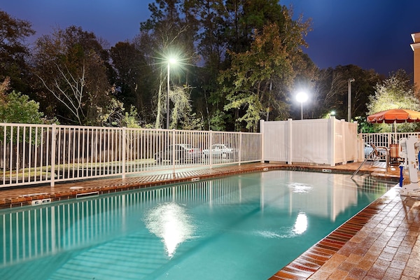 Piscina a l'aire lliure