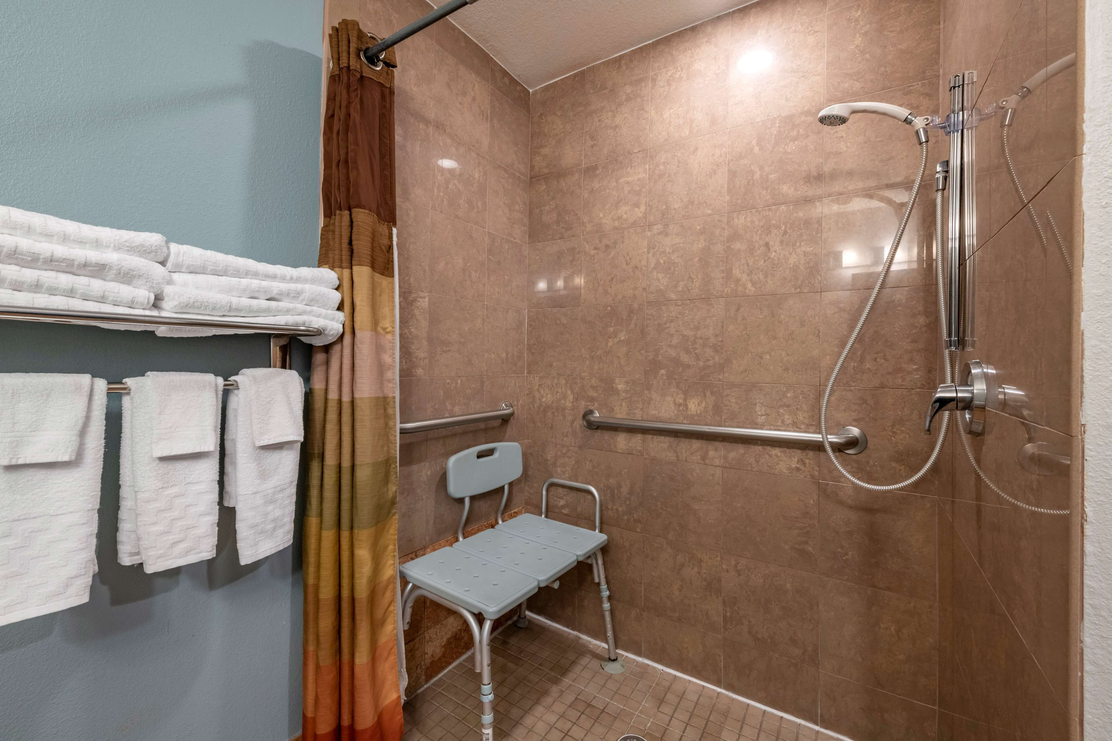 standard room, 2 queen beds, accessible, non smoking | bathroom | combined shower/bathtub, free toiletries, hair dryer, towels