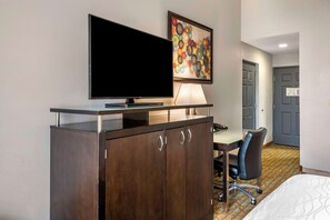 Kamar, 1 Tempat Tidur King, Bebas Asap Rokok, jet tub | Seprai katun Mesir, seprai premium, dan selimut bulu angsa