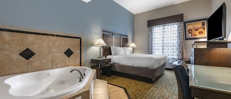 Kamar, 1 Tempat Tidur King, Bebas Asap Rokok, jet tub | Seprai katun Mesir, seprai premium, dan selimut bulu angsa