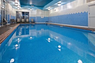 Una piscina techada
