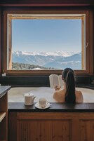 Deluxe Room | Egyptian cotton sheets, premium bedding, down comforters, pillowtop beds