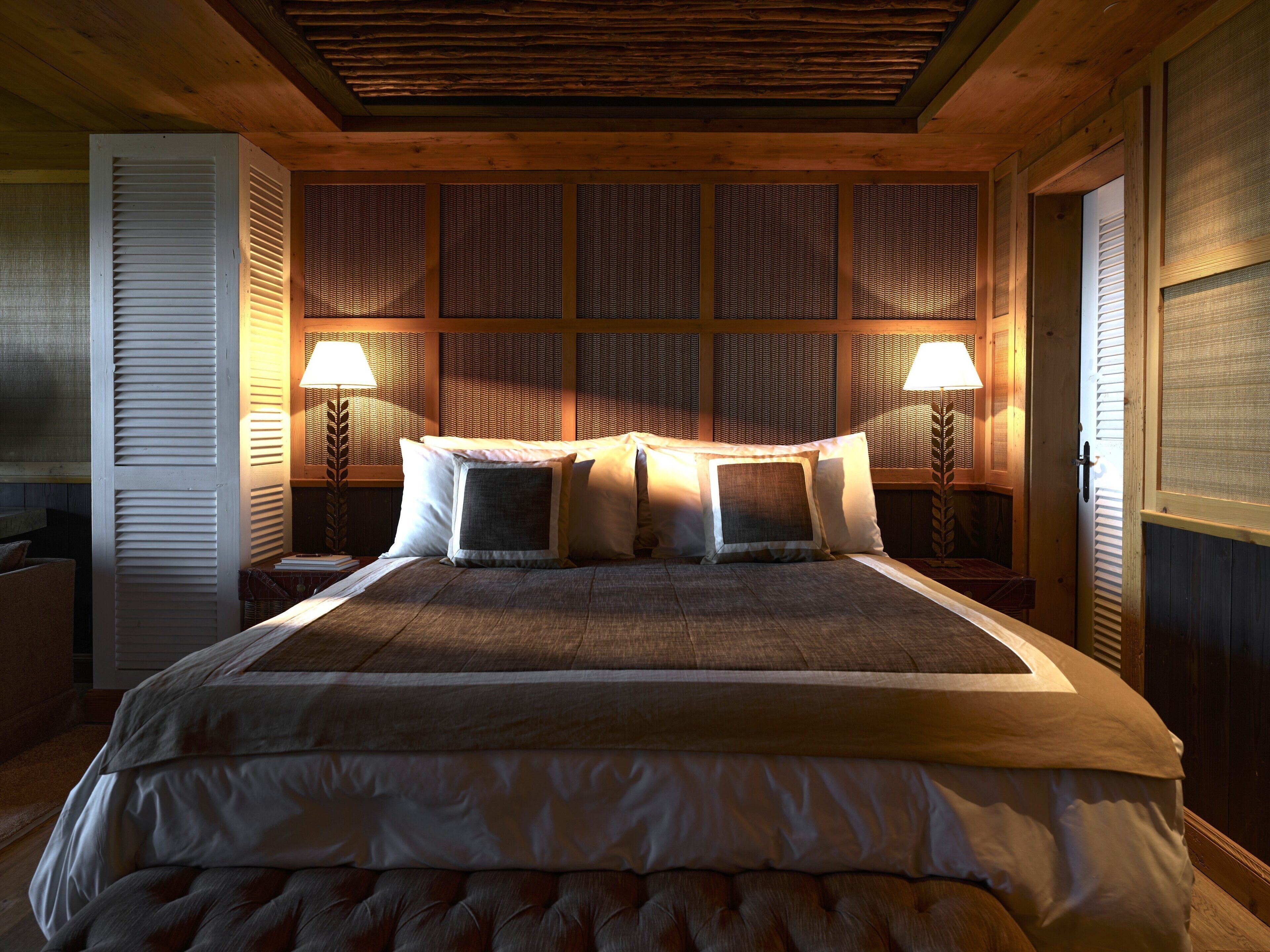 deluxe room | egyptian cotton sheets, premium bedding, down duvets, pillow-top beds