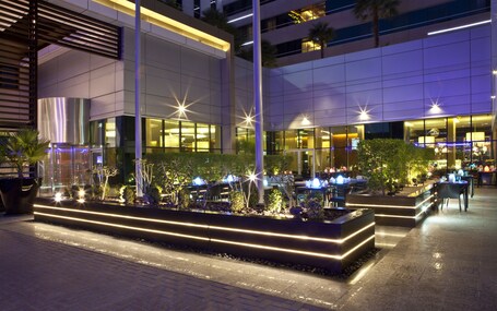 Novotel Suites Mall Avenue Dubai - Image 4