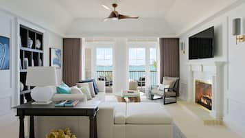 Egyptian cotton sheets, premium bedding, minibar, in-room safe