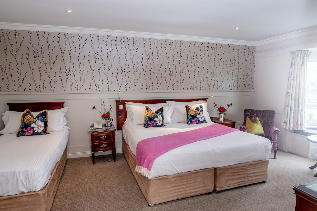 Chambre Triple Standard | 1 chambre, coffres-forts dans les chambres, décoration personnalisée