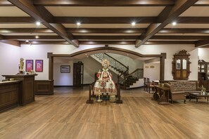 Lobby - Club Mahindra Munnar (Devikolam)