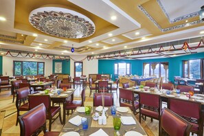 Restaurant - Club Mahindra Kumbhalgarh (Rajsamand)
