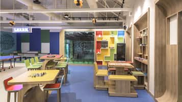 Children’s play area – outdoor