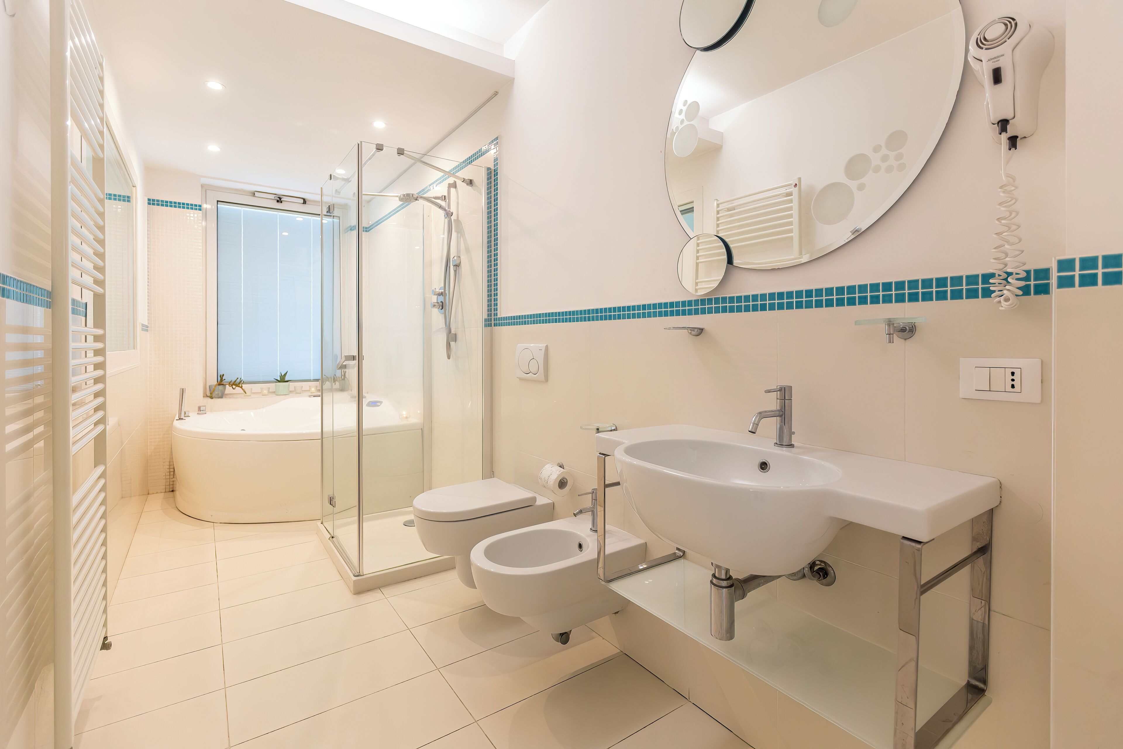 shower, rainfall showerhead, free toiletries, hair dryer