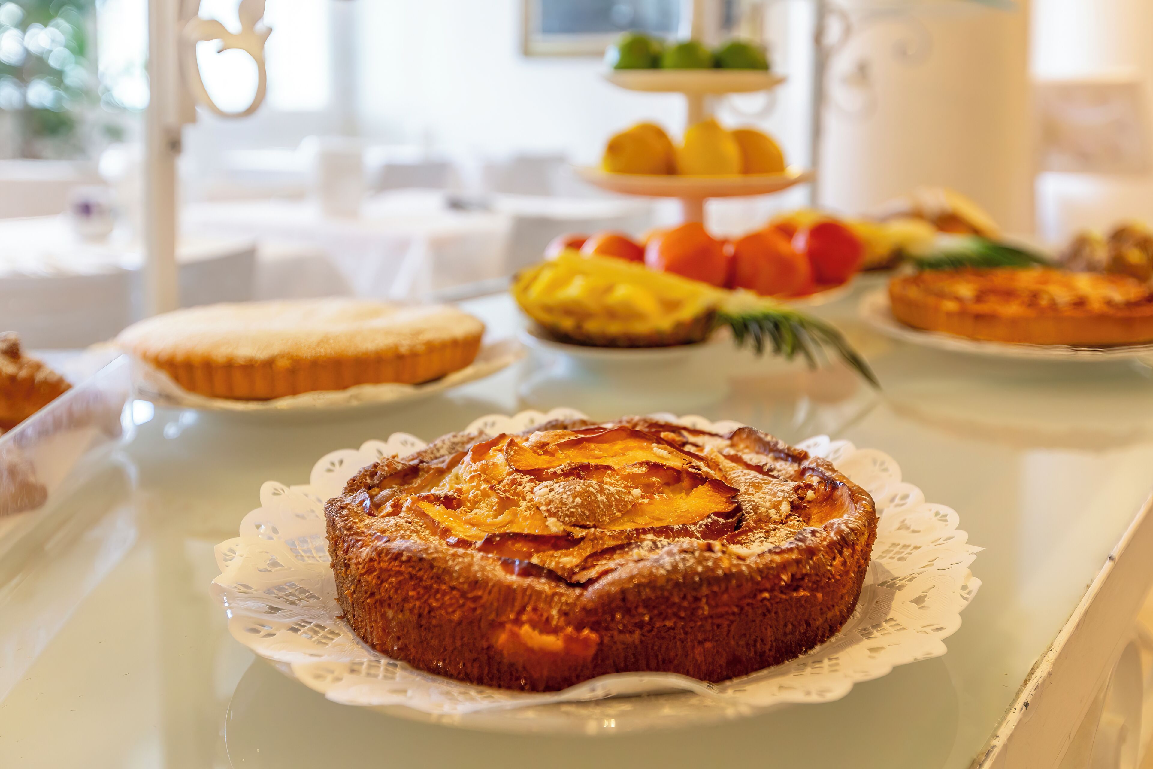 daily continental breakfast (eur 8 per person)