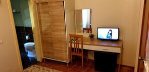 Habitación doble estándar de uso individual, 1 cama matrimonial | Minibar y wifi gratis 