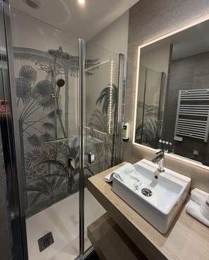Comfort Double Room | Bathroom - Hotel Arcadia (Lannion)