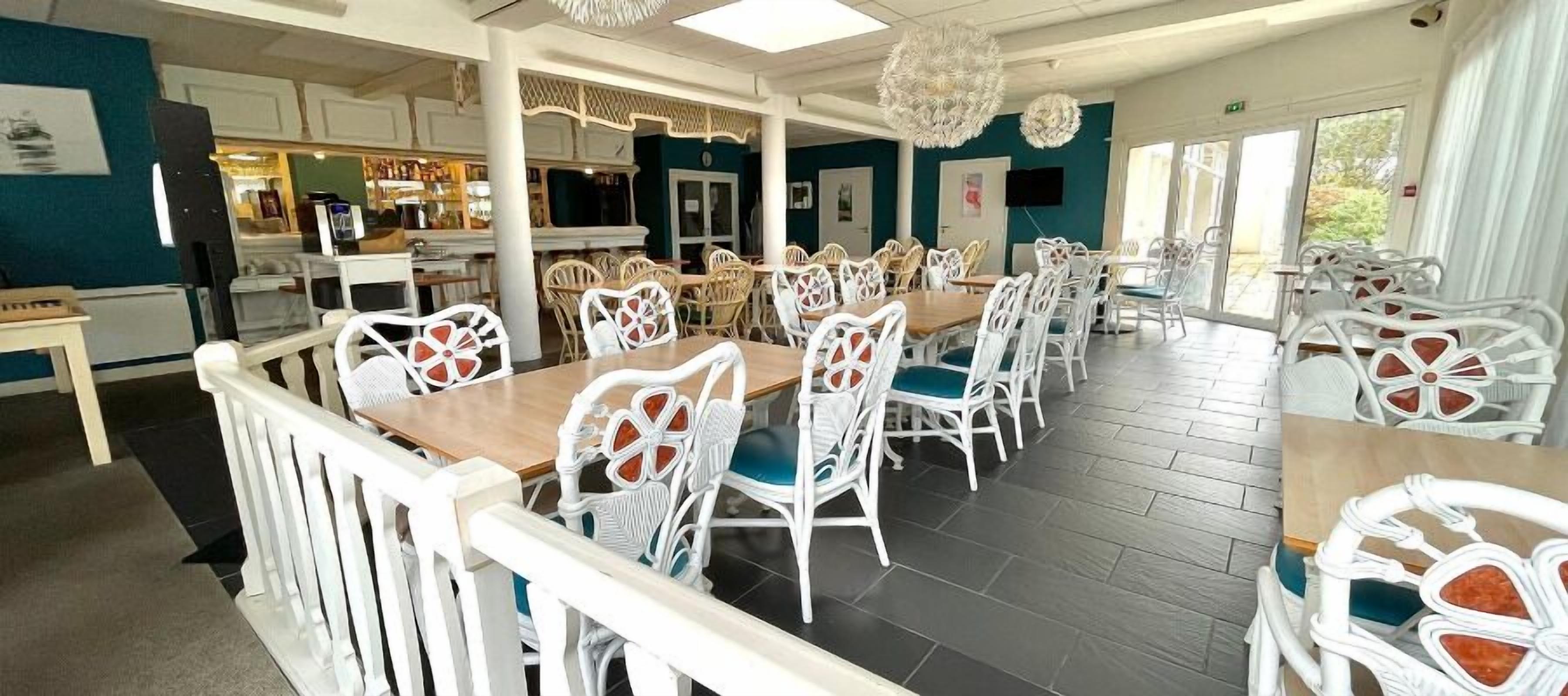 daily buffet breakfast (eur 12.00 per person)