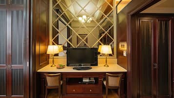 Superior Family (double floor)_No parking | 1 間睡房、書桌、免費 Wi-Fi、床單