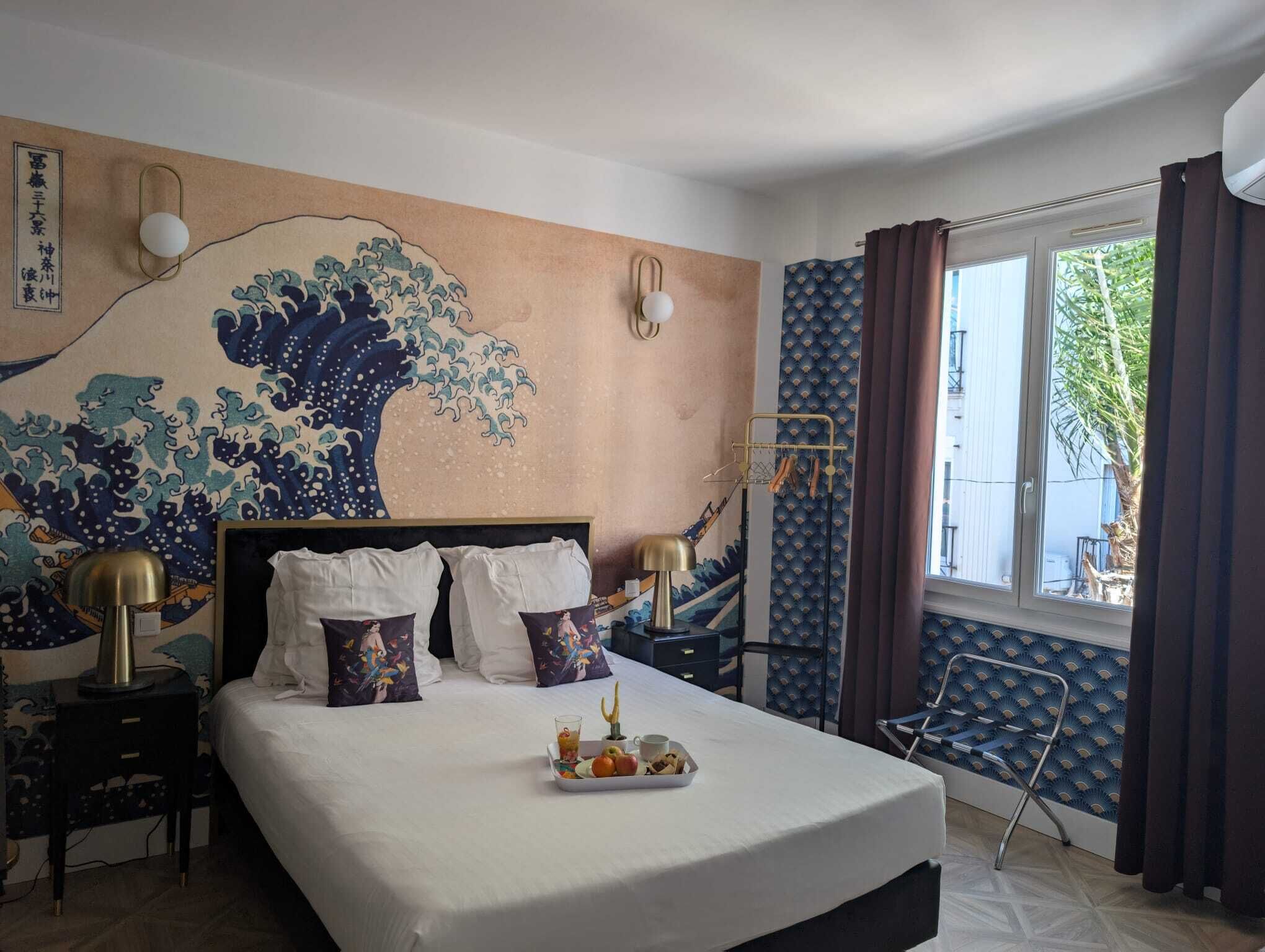 superior double room | minibar, in-room safe, desk, blackout curtains