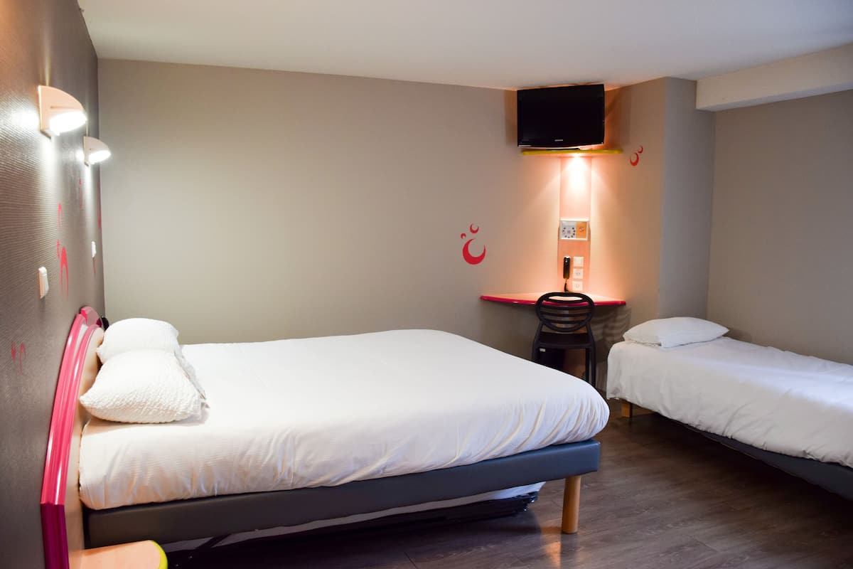 Camas Tempur-Pedic, decoración personalizada y muebles diferentes