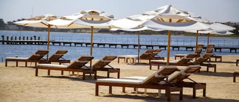 Private beach, waterskiing, kayaking, motor boating