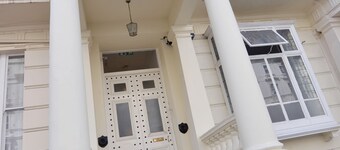 Gallery Hyde Park Hostel