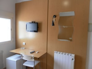 Single Room | Room amenity - Hotel Condedu Badajoz (Badajoz)