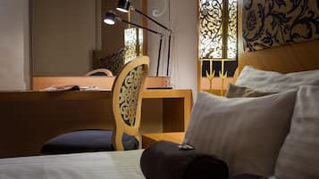 1 bedroom, in-room safe, desk, laptop workspace