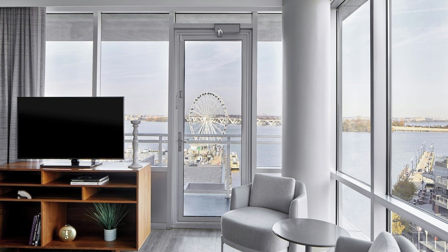 AC Hotel by Marriott National Harbor Washington, D.C. Area