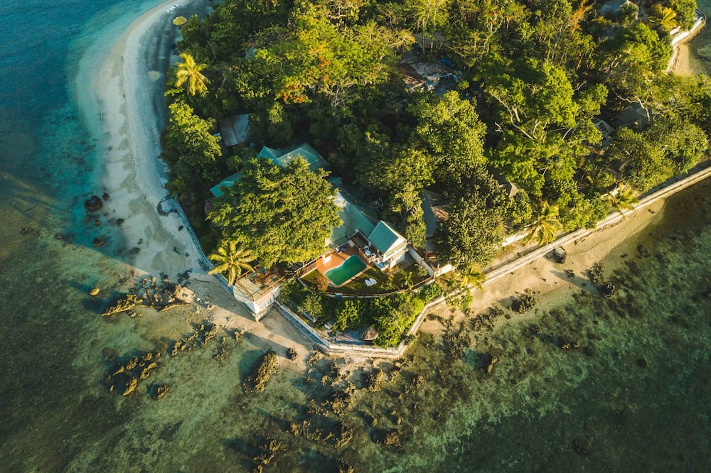 Hideaway Island Resort