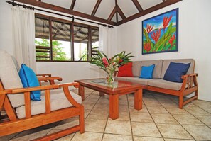 Bungalow, 1 soverom, ved havkanten | Oppholdsrom