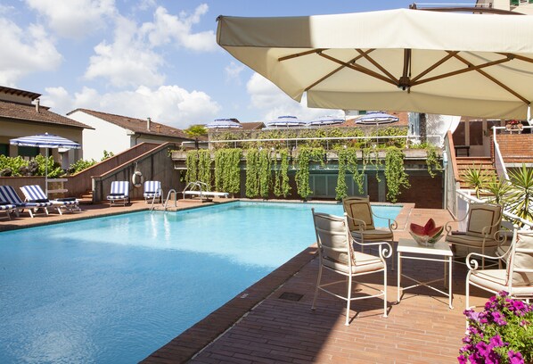 Seasonal outdoor pool