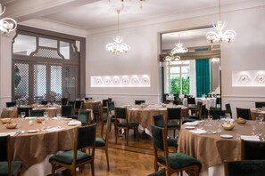 Lunch and dinner served  - Grand Hotel Francia & Quirinale (Montecatini Terme)