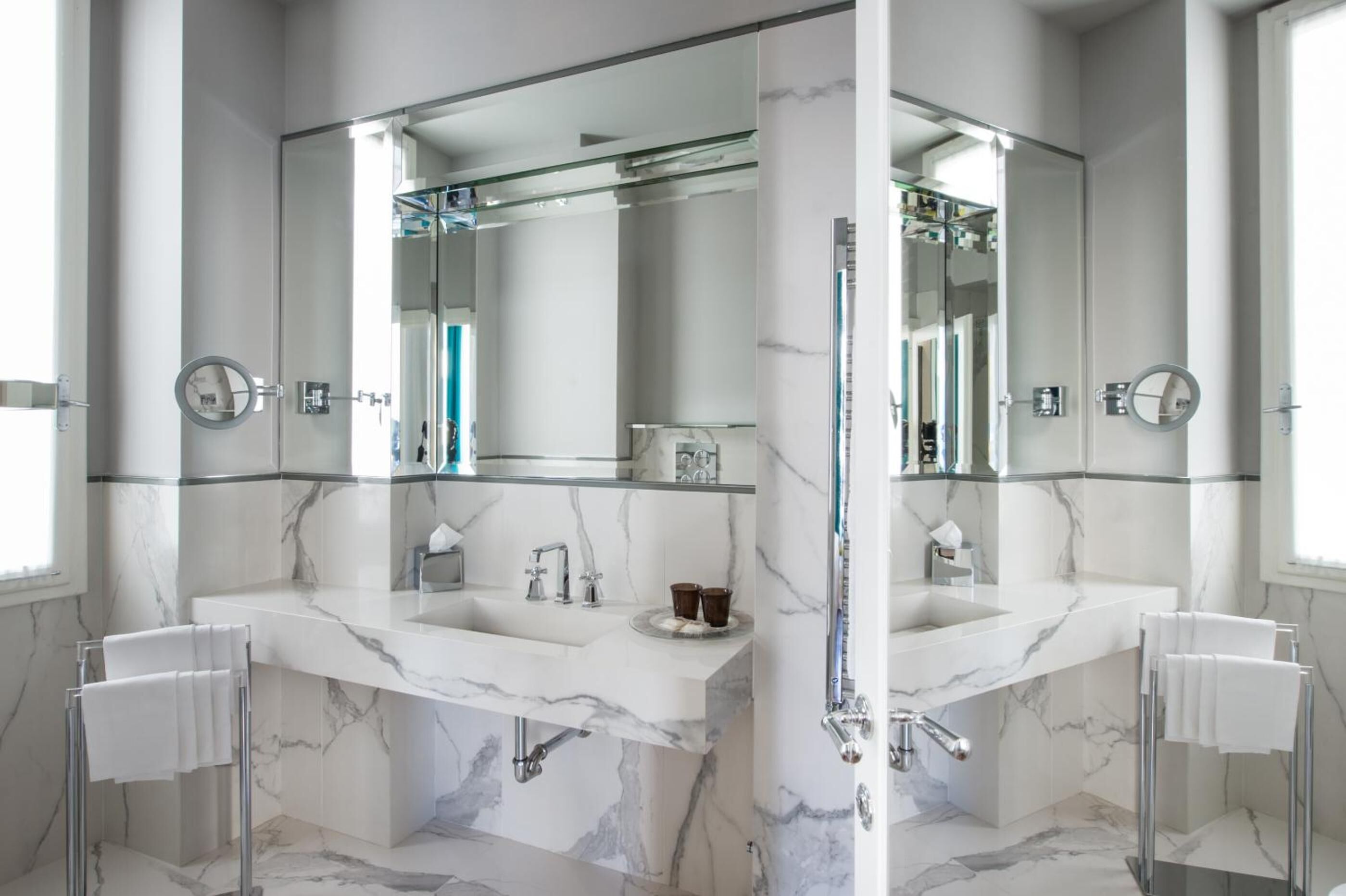 shower, free toiletries, hair dryer, bidet