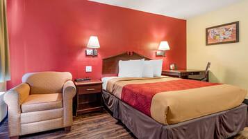 Desk, iron/ironing board, free WiFi, bed sheets