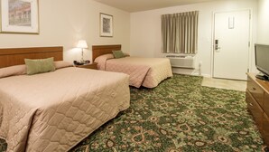 Deluxe Room, 2 Double Beds | Iron/ironing board, WiFi (free), alarm clocks - Crescent Palms Motel (New Orleans)