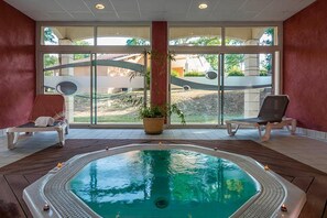 Indoor pool, 2 outdoor pools, pool umbrellas