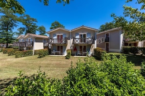 Front of property - Le Domaine D'Albret - Golf & Resort (Barbaste)