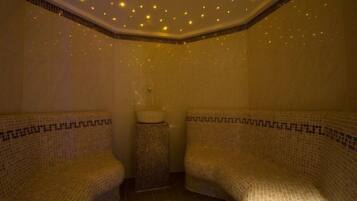Sauna, vasca idromassaggio, bagno turco/hammam, trattamenti per il corpo
