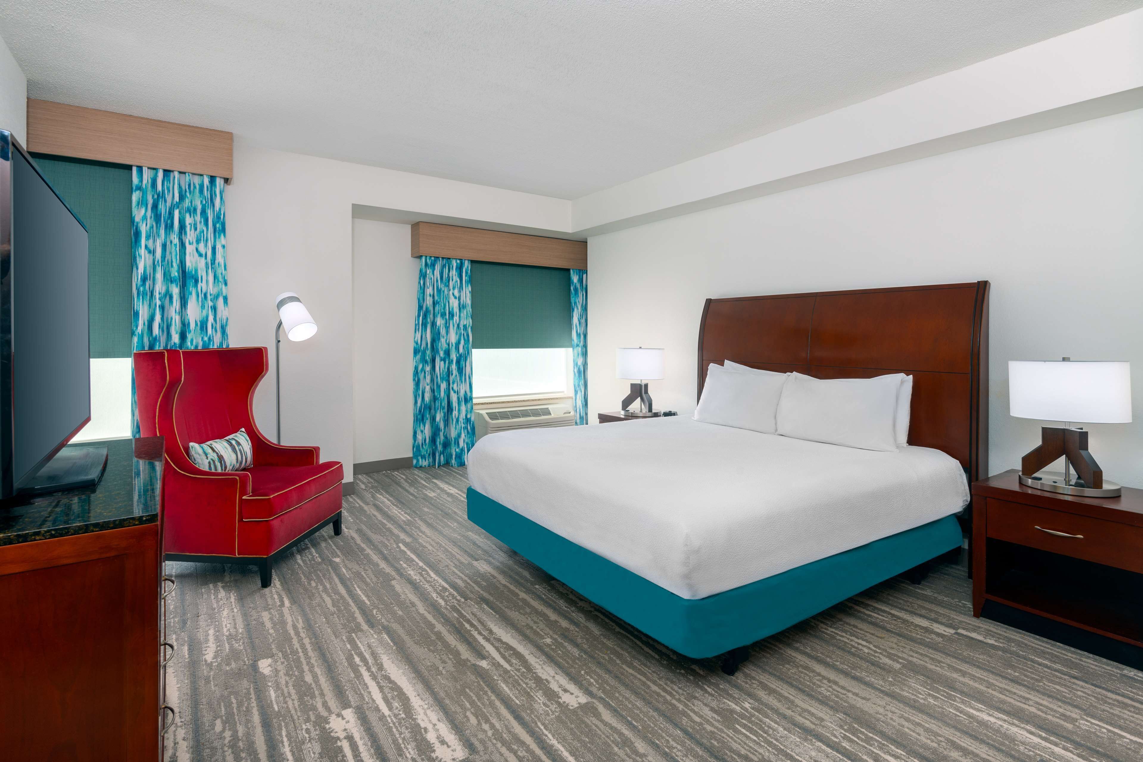 suite, accessible | premium bedding, in-room safe, desk, iron/ironing board