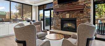 Comfort Suites Augusta Riverwatch