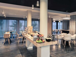 Daily buffet breakfast (EUR 17 per person)