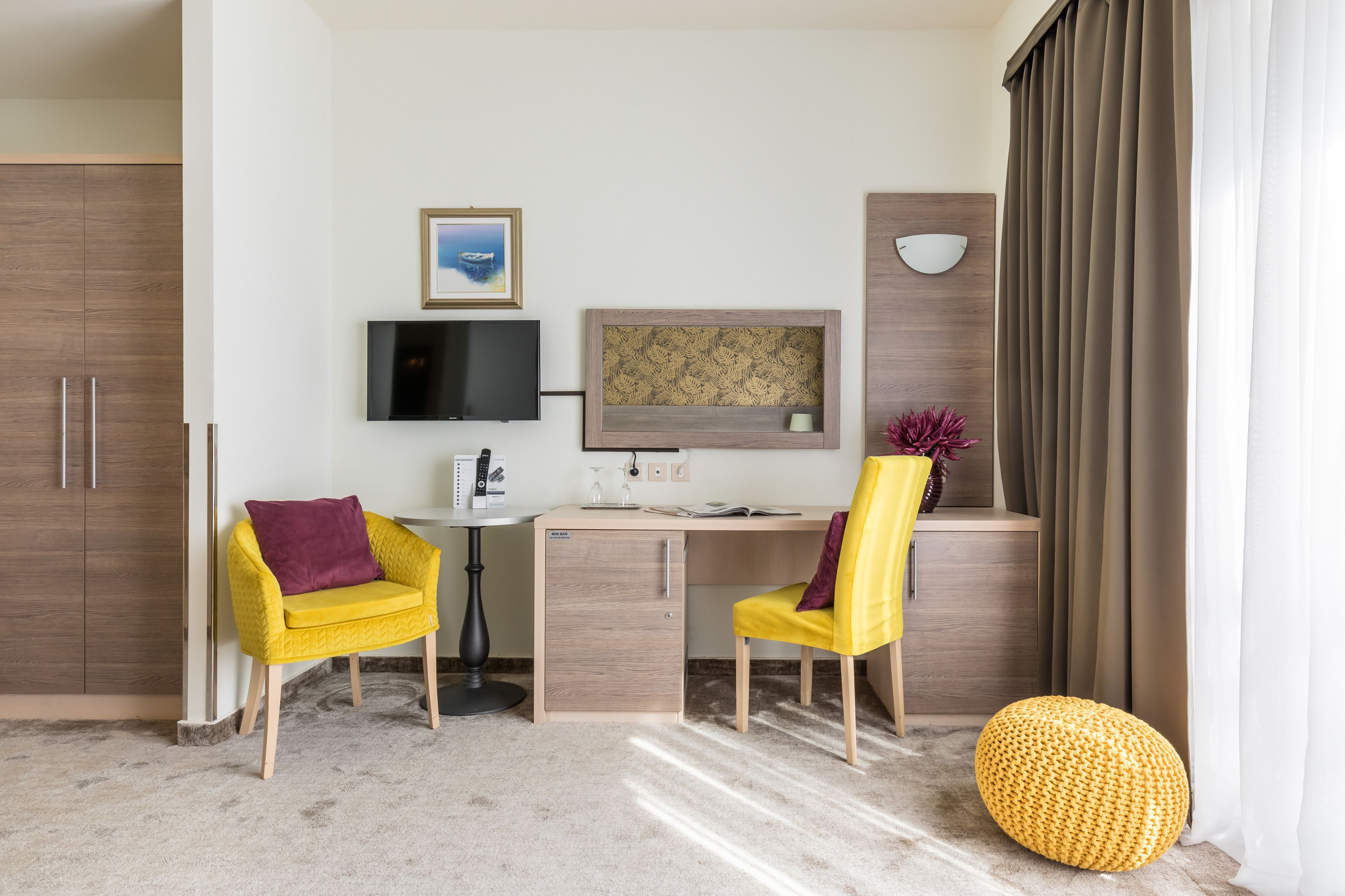 2 bedrooms, premium bedding, down duvets, memory-foam beds