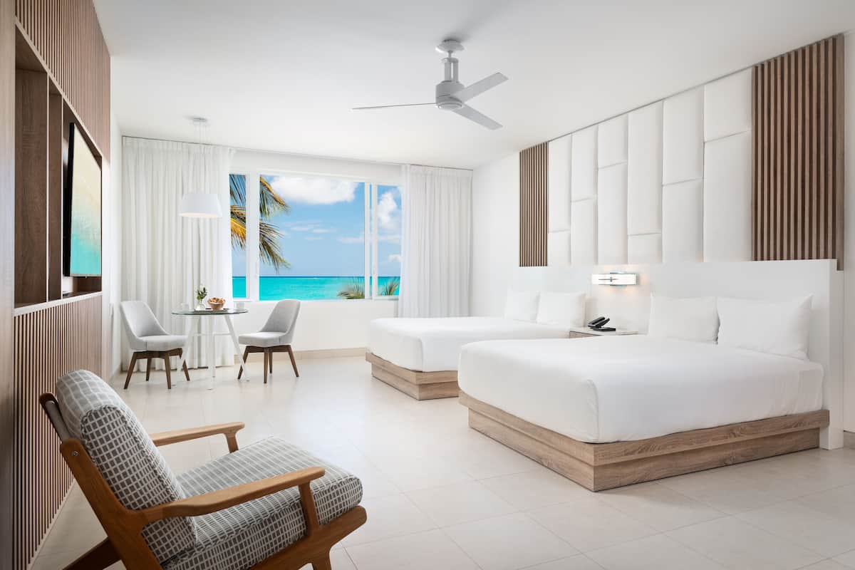 Italiaanse Frette-lakens, luxe beddengoed, een kluis op de kamer