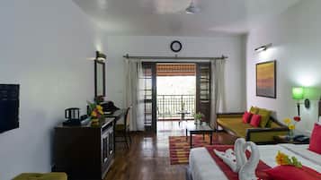 In-room safe, desk, blackout curtains, free WiFi