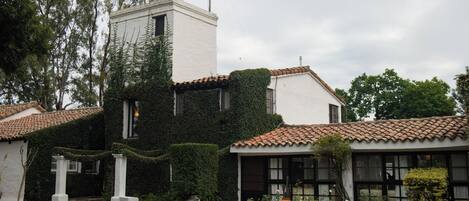 Fachada de la propiedad