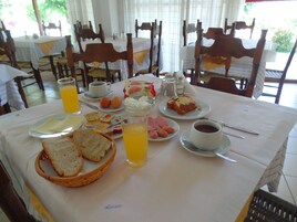 每日供应欧陆式早餐（需付费）