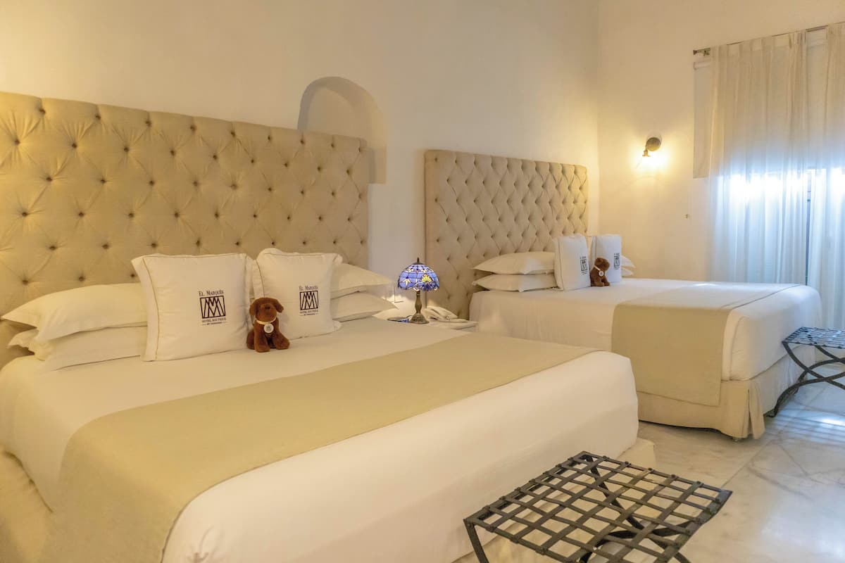 Junior Suite | 1 bedroom, premium bedding, minibar, in-room safe