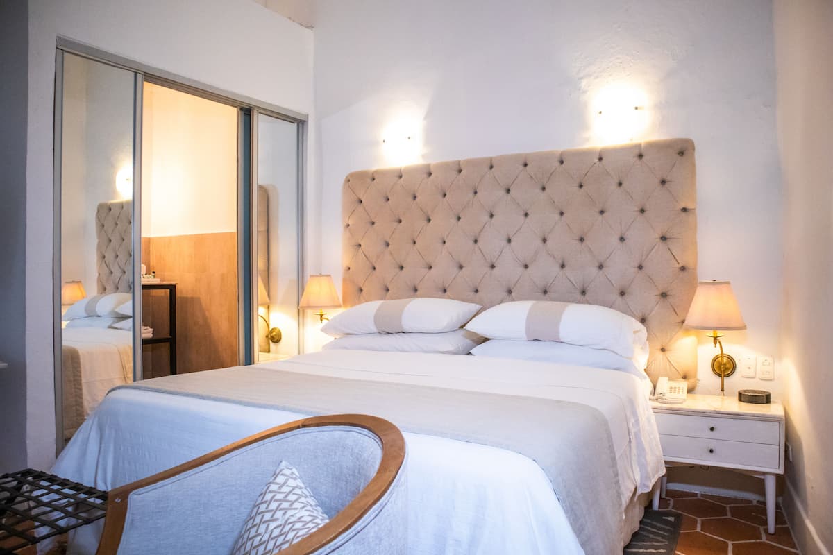 Standard Room | 1 bedroom, premium bedding, minibar, in-room safe